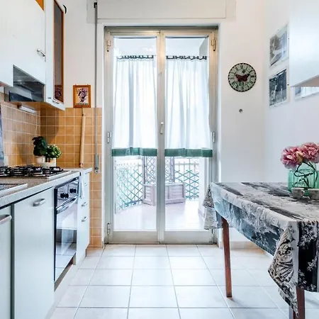 Altido 1br Apt With Terrace, Near Saporiti And Apartment *