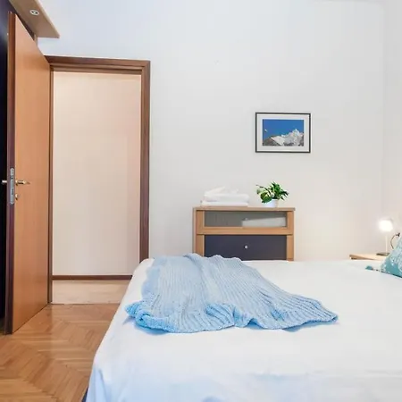 Altido 1br Apt With Terrace, Near Saporiti And Apartment *