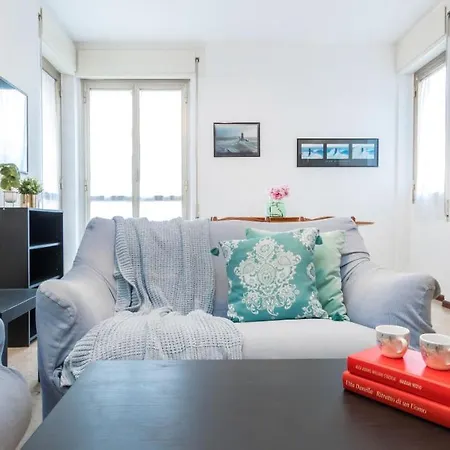 Altido 1br Apt With Terrace, Near Saporiti And Apartment *